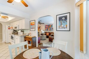 Casa (2 Bedrooms) | Interior