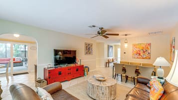 House (2 Bedrooms) | Interior