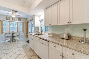 單棟房屋 (2 Bedrooms) | 內部