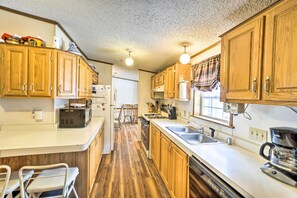 House (3 Bedrooms) | Interior - Rustic Family Home + Acreage ~ 20 Mi Hocking Hills (Sugar Grove)