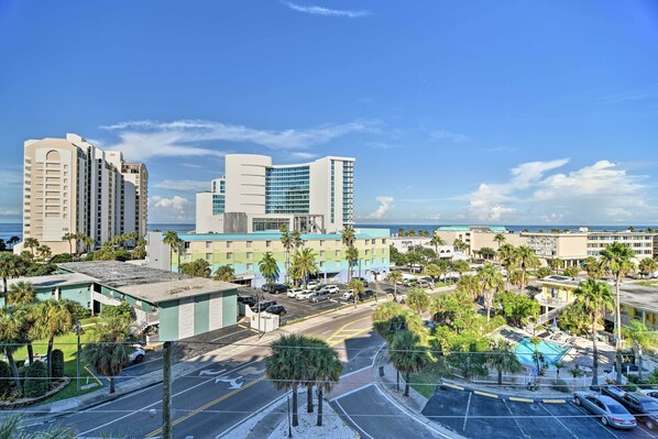 Interior - Coastal Clearwater Condo: Half Mile to Beach! (Clearwater Beach)