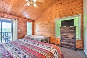 House (3 Bedrooms) | Interior - Sevierville Cabin w/ Mtn Views, 10 Mi to Dollywood (Sevierville)