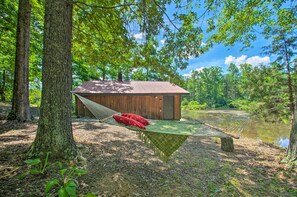House (0 Bedroom) | Interior - Charming Lakefront Cabin: Fish, Hike & More! (Scottsville)