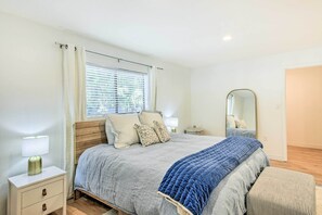 House (4 Bedrooms) | 4 bilik tidur, ruang kerja komputer riba, seterika/papan seterika 