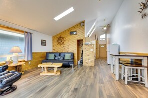 Cottage (1 Bedroom) | Front of property - Sanderling Sea Cottages, Unit 11 (Waldport)