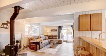 Cozy Condo Near Golf, 7 Mi to Big Sky Resort!