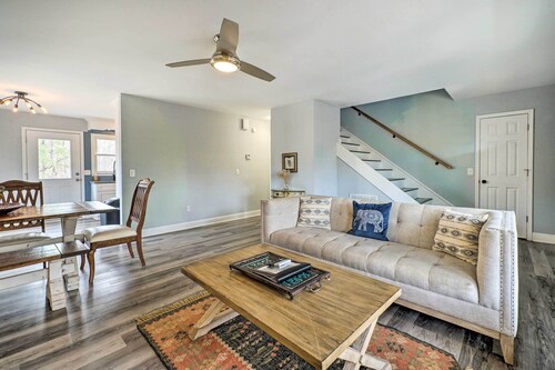 Burgaw Getaway w/ On-site River Access!