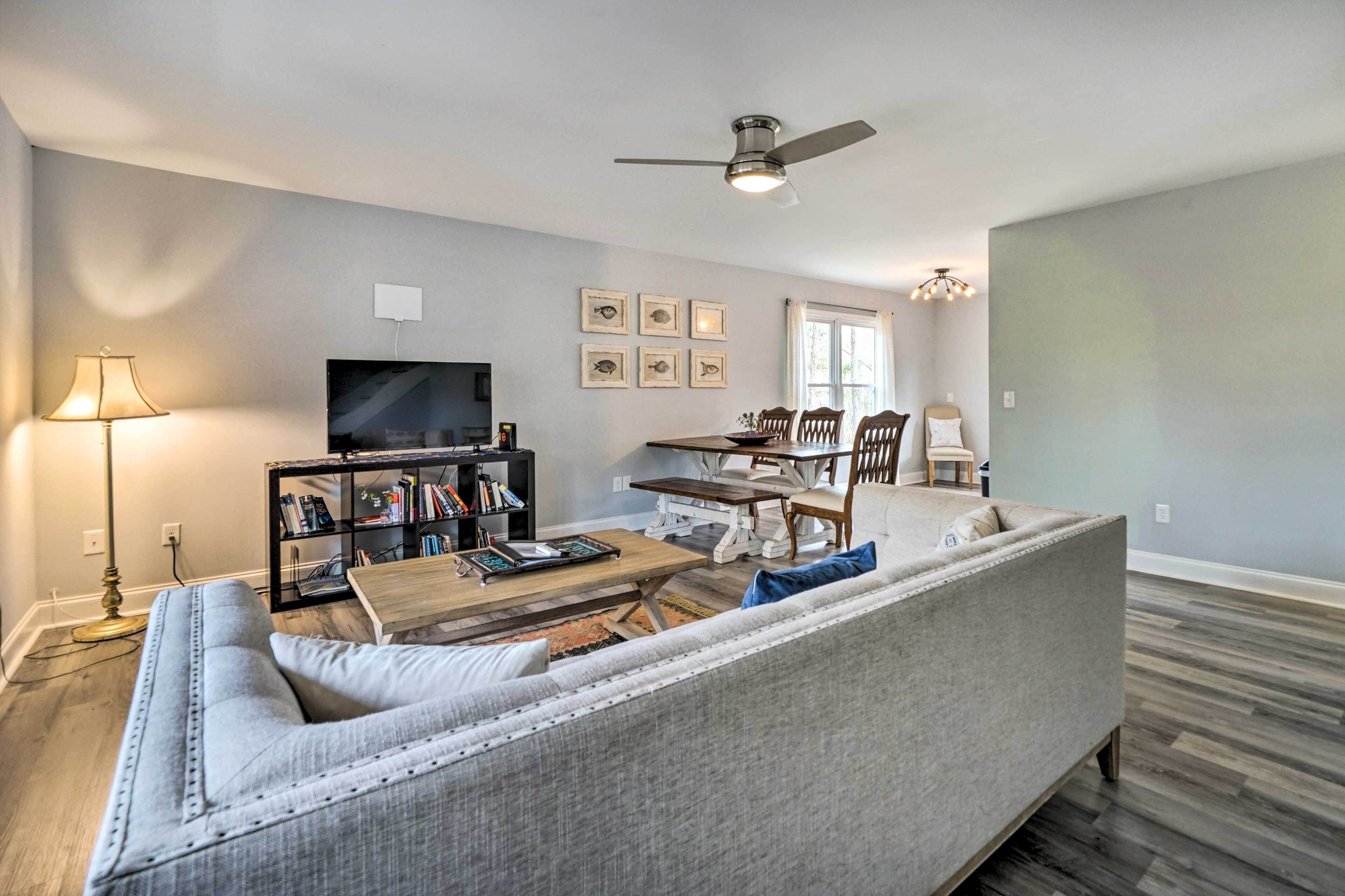 Burgaw Getaway w/ On-site River Access!