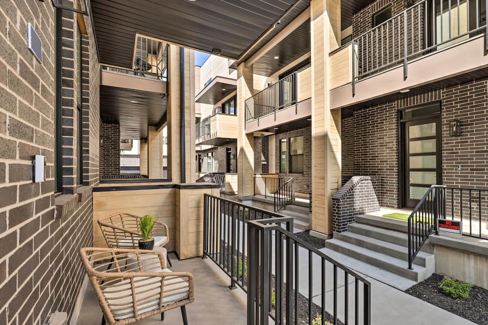 Modern-chic Provo Townhome 1 Mi to BYU Campus