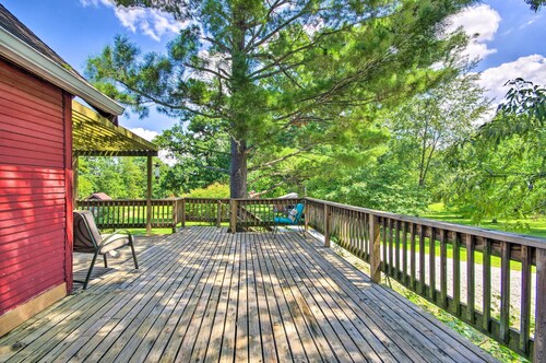 Charming Farm Cottage w/ Fire Pit + Grill!