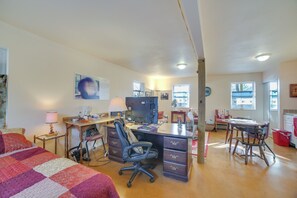 Apartment (0 Bedroom) | Interior