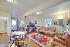 Apartment (0 Bedroom) | Interior