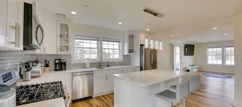Expansive Long Island Abode: Yard & Balconies!