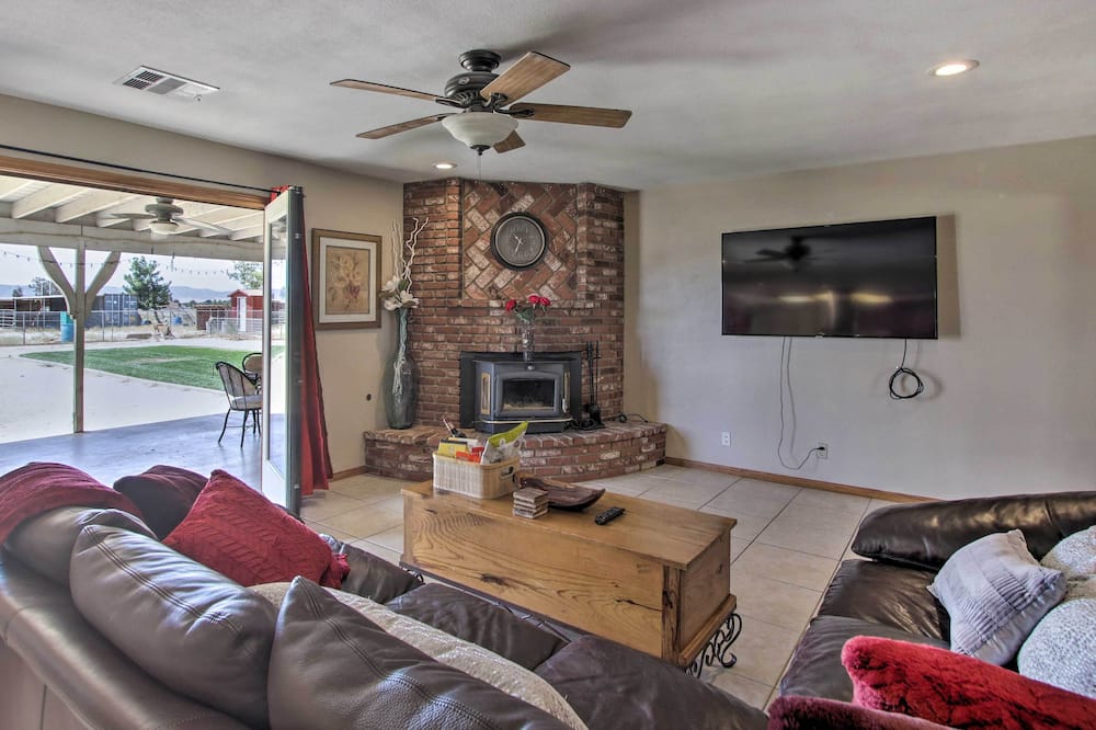 Tehachapi Airbnb & Cheap Cabin Rentals from 39 AirCabins
