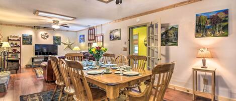 House (5 Bedrooms) | Interior