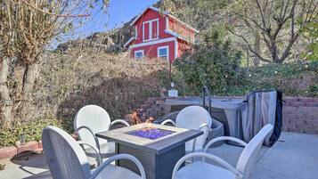 Apartment (2 Bedrooms) | Front of property