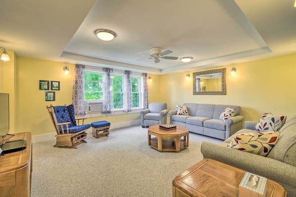 House (3 Bedrooms) | Front of property - Charming Stanley Home w/ Yard, 7 Mi to Seneca Lake (Stanley)