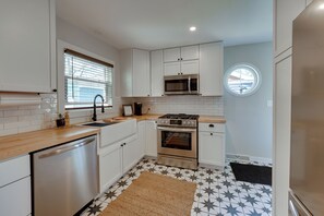 Cottage (4 Bedrooms) | Interior