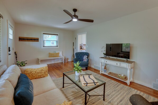 Interior - Walk to Beach: Lake Michigan Getaway! (Muskegon)
