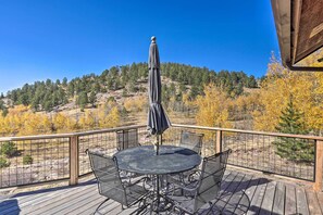 House (3 Bedrooms) | Interior - Mtn-view Cabin w/ Deck, 3 Mi to Cripple Creek! (Cripple Creek)