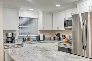 Apartment (2 Bedrooms) | Interior - Oceanfront Retreat w/ Beach & Resort Access! (Daytona Beach Shores)