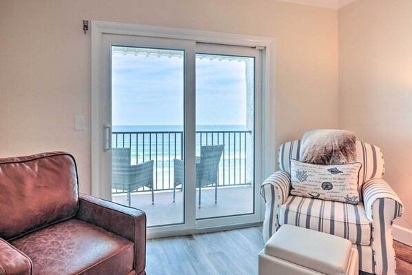 Apartment (2 Bedrooms) | Interior - Oceanfront Retreat w/ Beach & Resort Access! (Daytona Beach Shores)