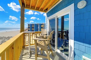 Interior - Beachfront Family Condo w/ Stunning Views! (Sneads Ferry)