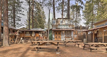 Rustic Western Home: Walk to Winchester Lake!
