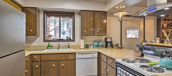 溫徹斯特湖鄉村風格西部家庭住宅: 步行可達!