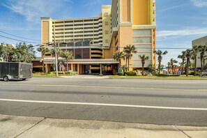 Interior - Myrtle Beach Condo w/ Lazy River: Walk to Beach! (Myrtle Beach)