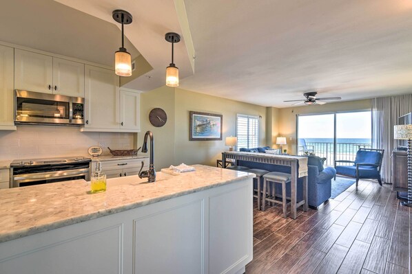 Apartment (2 Bedrooms) | Interior - Luxe Oceanfront Condo w/ Pool, Beach Access + Gear (Ormond Beach)