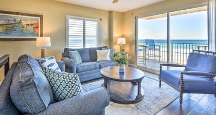 Luxe Oceanfront Condo w/ Pool, Beach Access + Gear