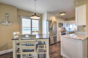 Interior - Luxe Oceanfront Condo w/ Pool, Beach Access + Gear (Ormond Beach)