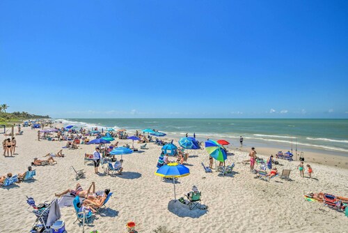 Updated Dtwn Naples Condo: Across From Beach!