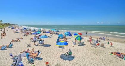 Updated Dtwn Naples Condo: Across From Beach!