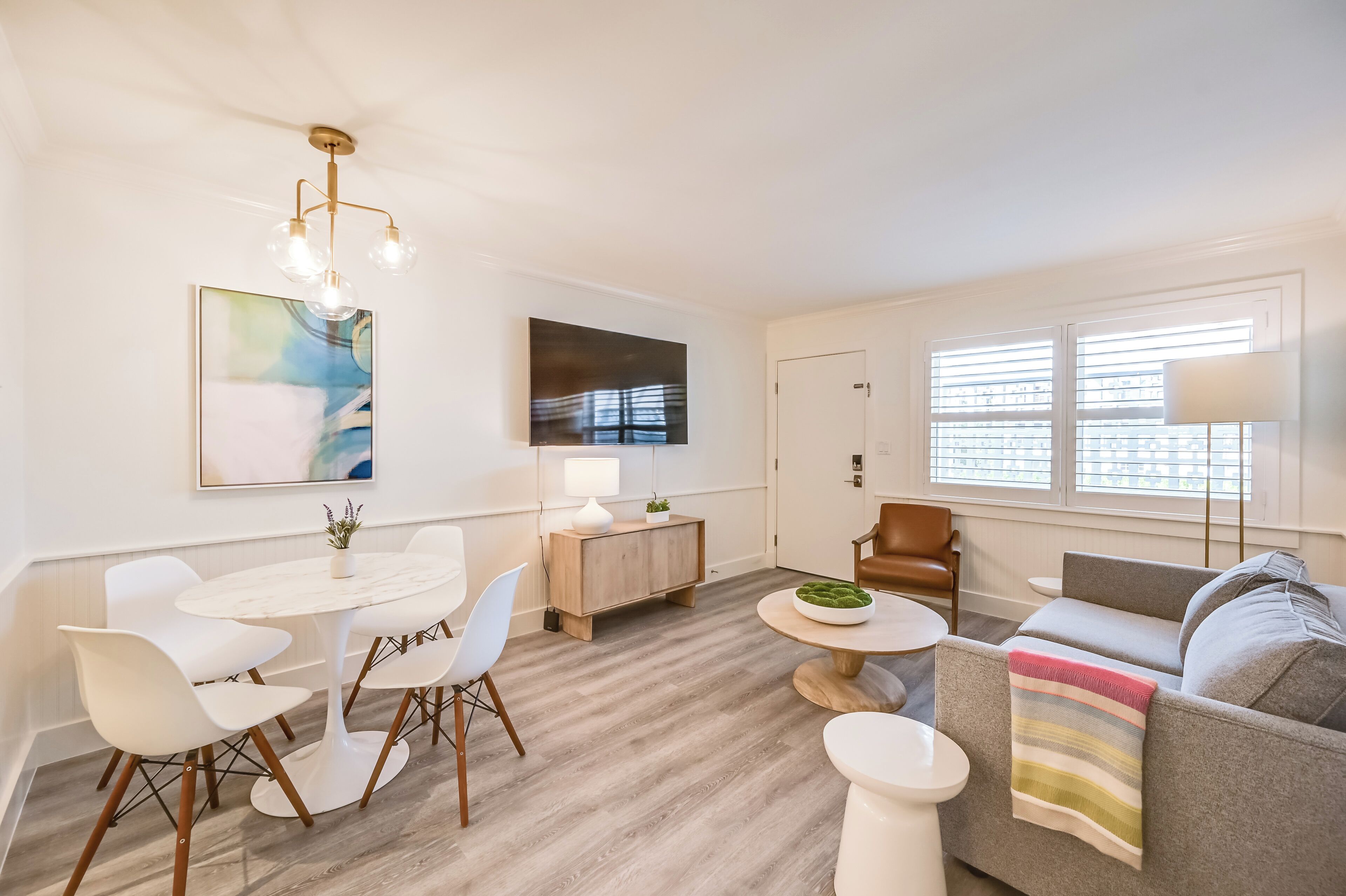 Huoneisto (2 Bedrooms) | Oleskelualue | Televisio