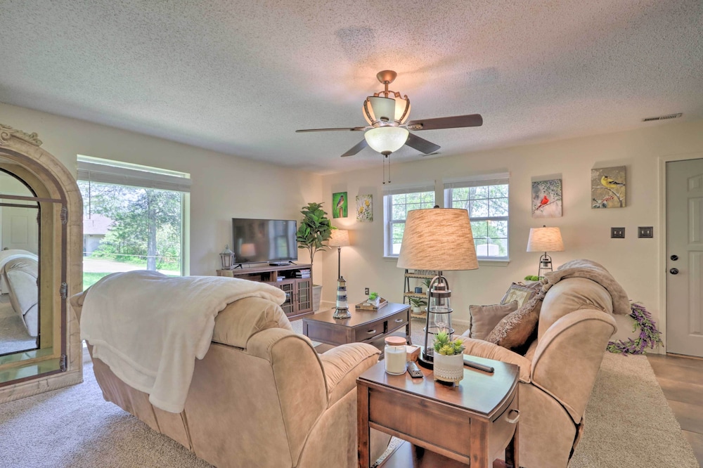Lake of the Ozarks Escape w/ Private Swim Spa