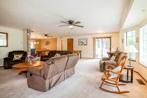 House (3 Bedrooms) | Interior - Deck & Bbq: Rustic Groveland Home! (Groveland)