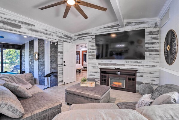 House (3 Bedrooms) | Front of property