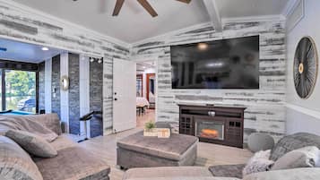 House (3 Bedrooms) | Front of property