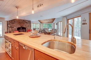 House (Multiple Bedrooms) | Interior - White Mountain Escape w/ Separate In-law Suite! (Thornton)