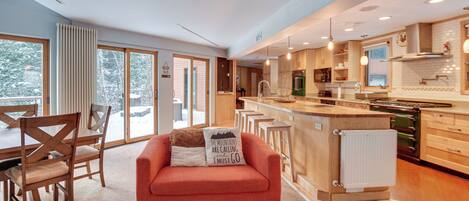 Casa (Multiple Bedrooms) | Interior