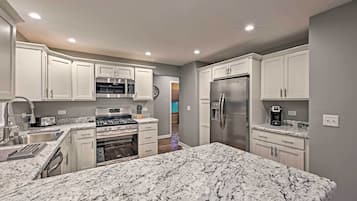 Cottage (3 Bedrooms) | Interior