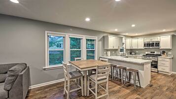 Cottage (3 Bedrooms) | Interior