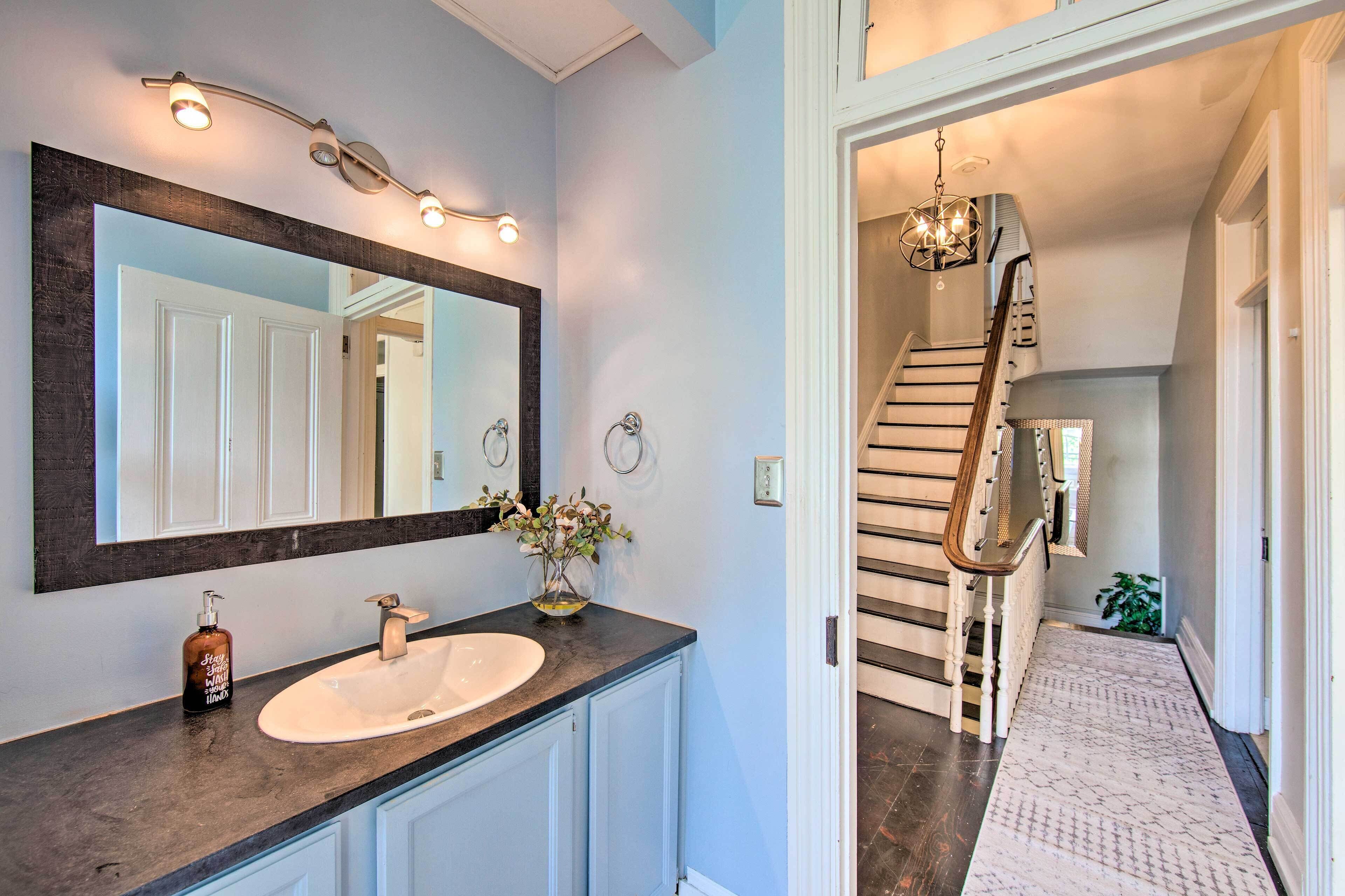 Riverfront Harrisburg Home < 1 Mi to Dtwn!