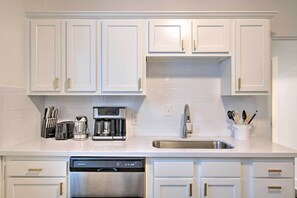 Interior - Modernized SLC Duplex w/ Yard ~ 4 Mi to Dtwn! (Salt Lake City)