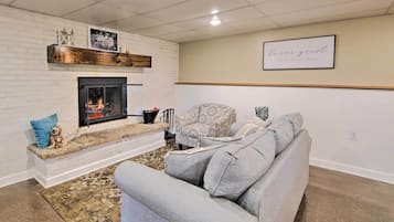 Apartment (0 Bedroom) | Front of property