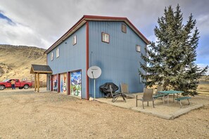 Interior - 'cedar Mountain Hideout' By Cody Night Rodeo! (Cody)