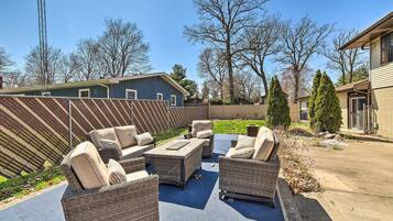 House (5 Bedrooms) | Interior