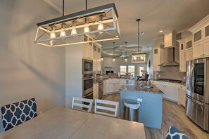 House (4 Bedrooms) | Interior - Sleek Corpus Christi Getaway w/ Private Pool! (Corpus Christi)